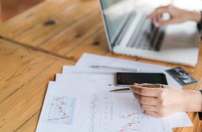 Real-Time Financial Insights for Small Businesses